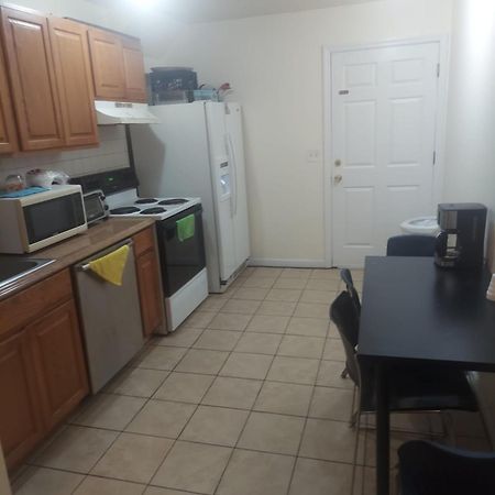 Crystal Room 1 Guest House Near 12Mins To Ewr Airport / Prudential / Njit / Penn Station Newark Kültér fotó