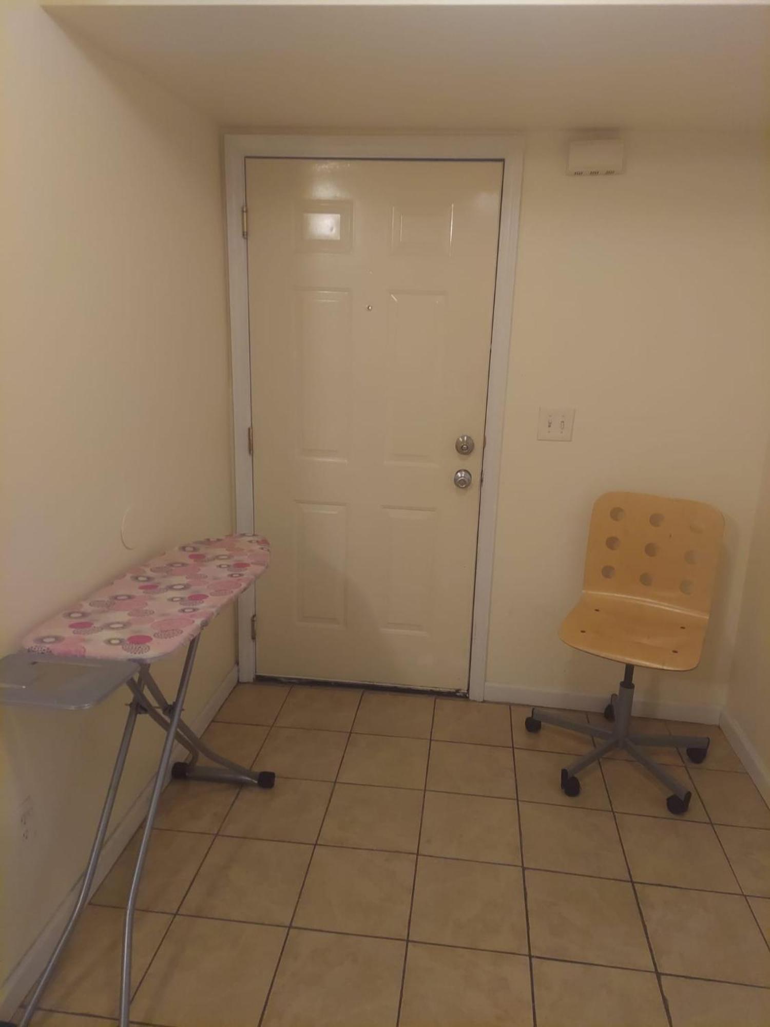 Crystal Room 1 Guest House Near 12Mins To Ewr Airport / Prudential / Njit / Penn Station Newark Kültér fotó