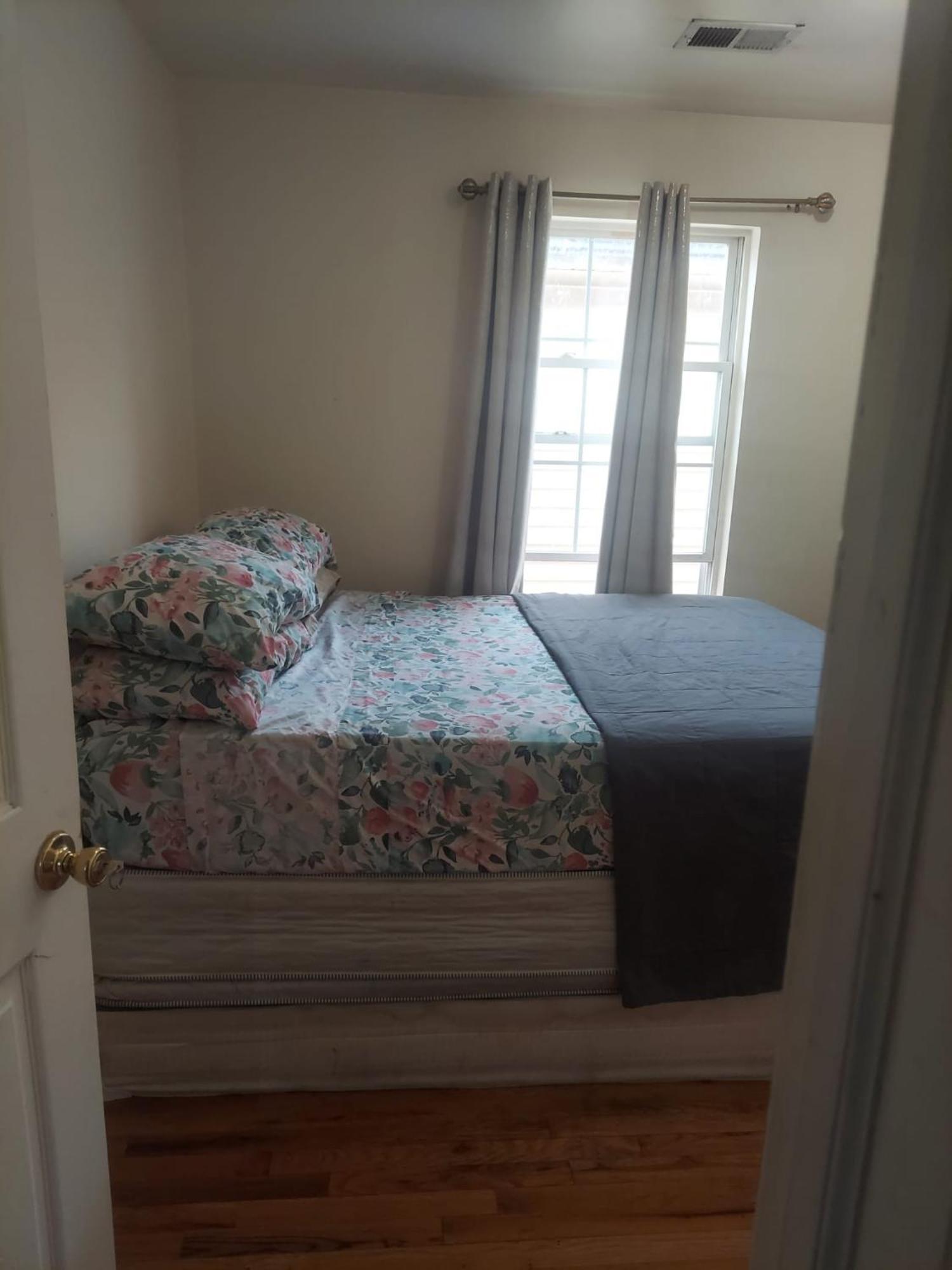 Crystal Room 1 Guest House Near 12Mins To Ewr Airport / Prudential / Njit / Penn Station Newark Kültér fotó