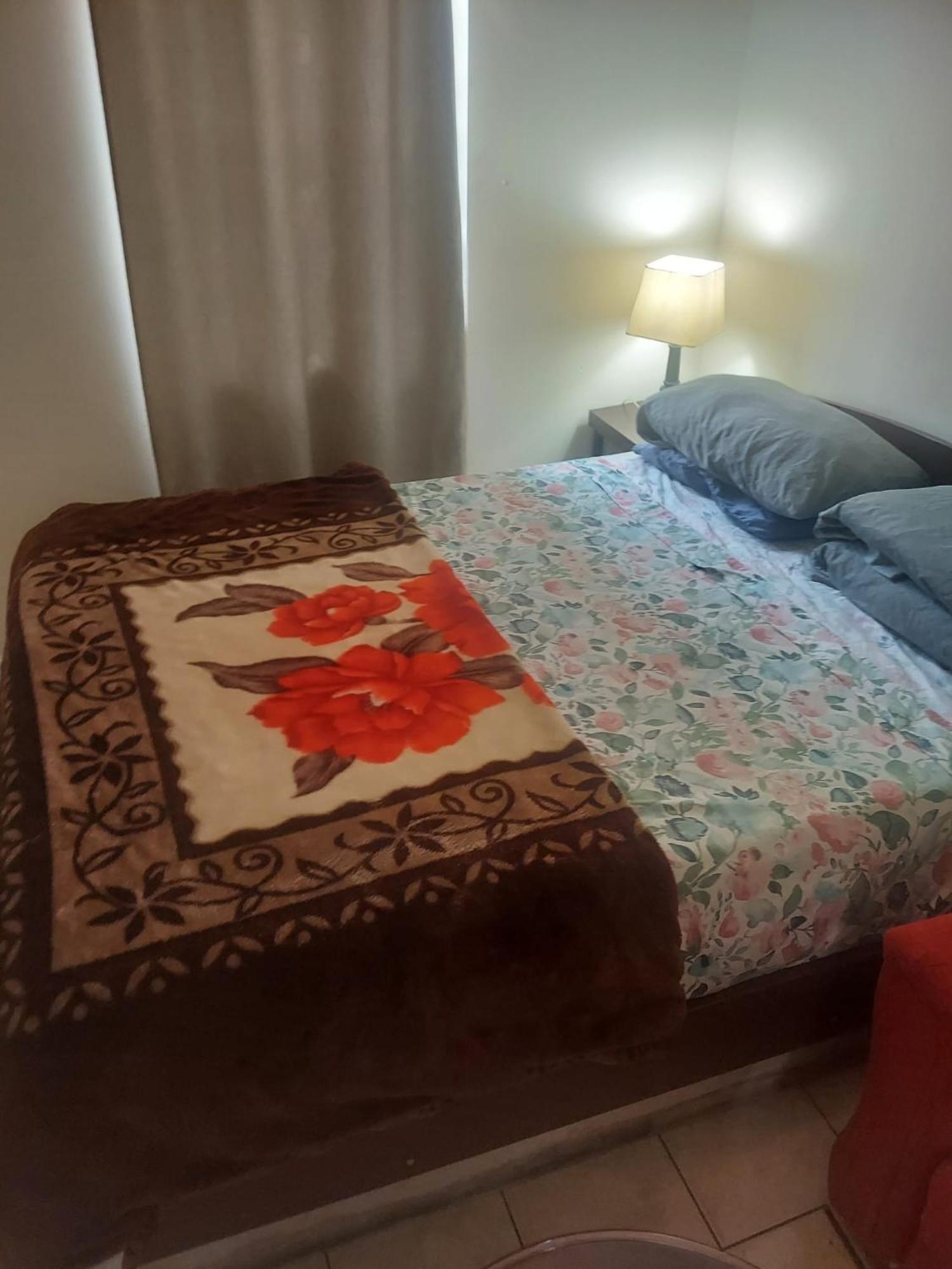 Crystal Room 1 Guest House Near 12Mins To Ewr Airport / Prudential / Njit / Penn Station Newark Kültér fotó